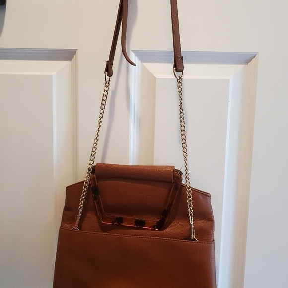 Moda luxe vegan leather.  NWOT. WITH SHOULDER STRAP - Picture 5 of 8